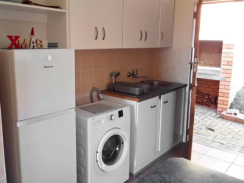 2 Bedroom Property for Sale in Heiderand Western Cape